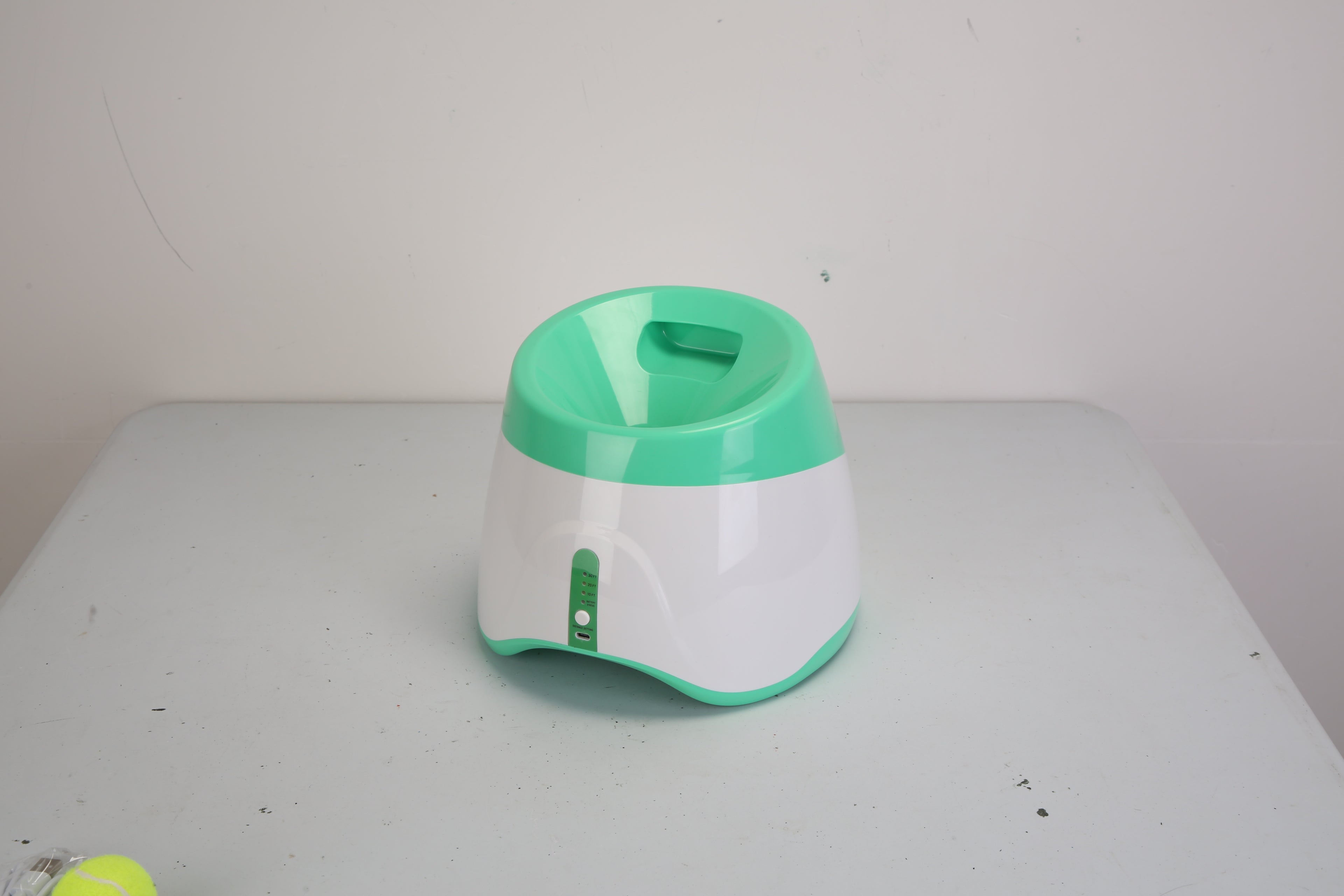 1Pc Automatic Dog Ball Launcher Included 6 Tennis Balls Dog With 3 Adjustable Launch Distance Interactive Ball Thrower Fetch Machine For Small Medium Dogs